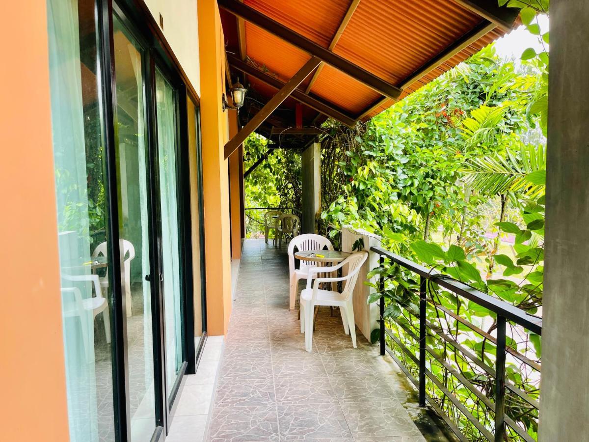 Wassana Sitdharma Guesthouse Trang Luaran gambar