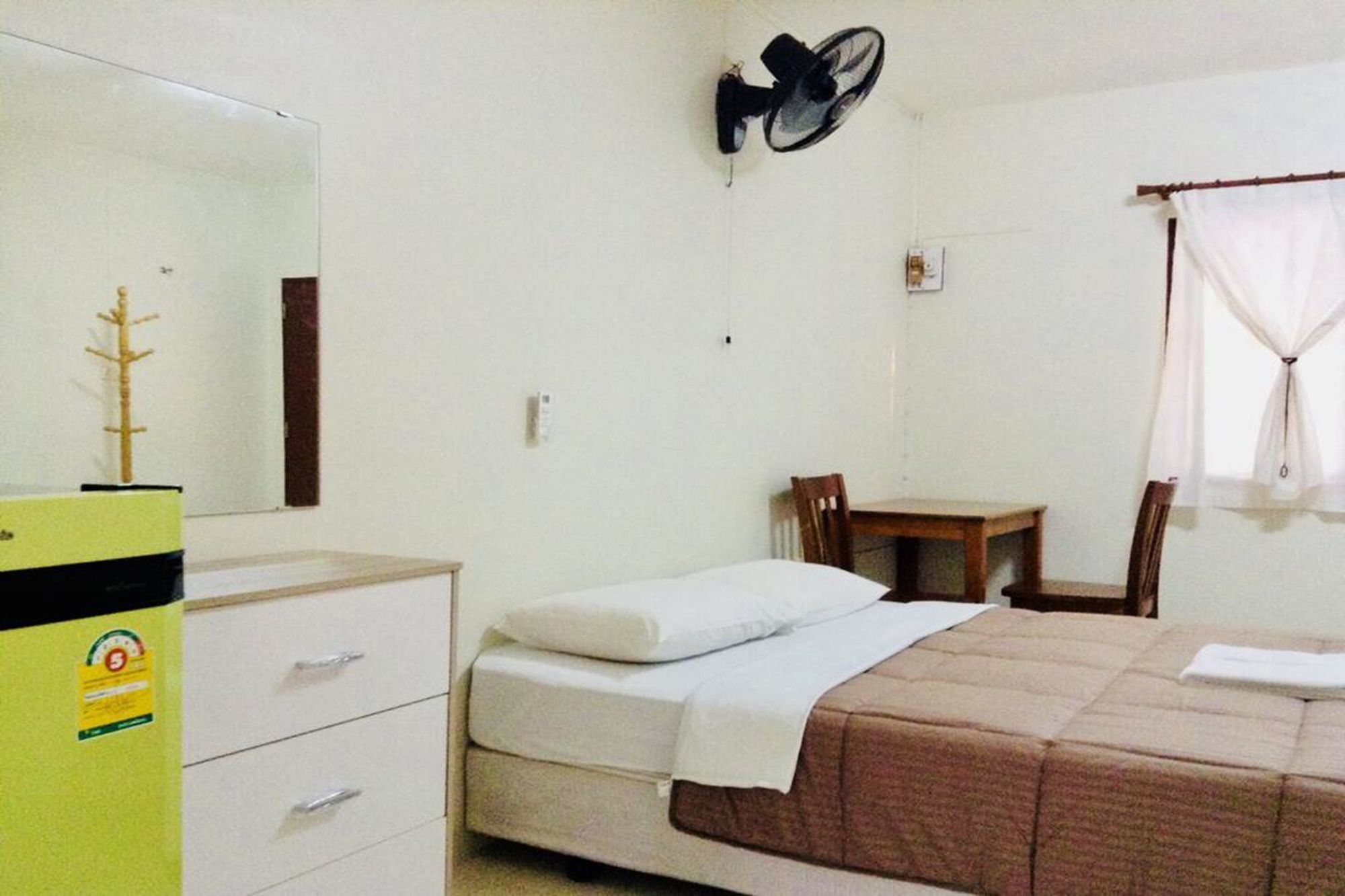 Wassana Sitdharma Guesthouse Trang Luaran gambar